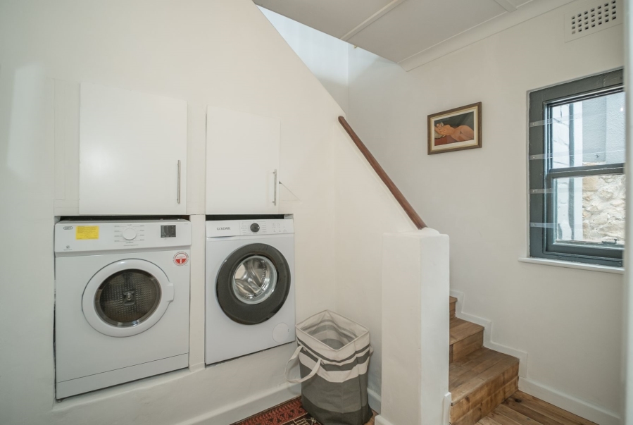 To Let 4 Bedroom Property for Rent in St James Western Cape